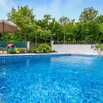 3 Bedroom Beautiful In Hébergement de vacances Labin (Istria)