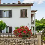 Hébergement de vacances 3 Bedroom Beautiful In