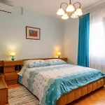 3 Bedroom Beautiful In Labin (Istria)