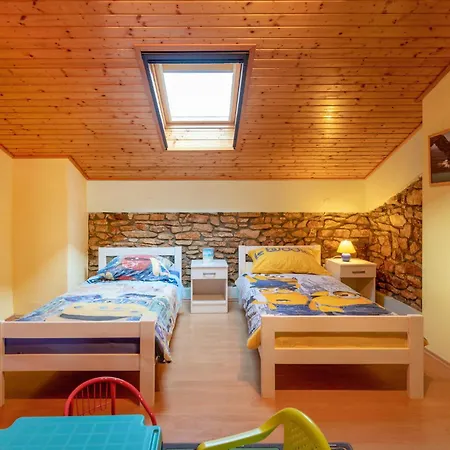 3 Bedroom Beautiful In Labin (Istria)