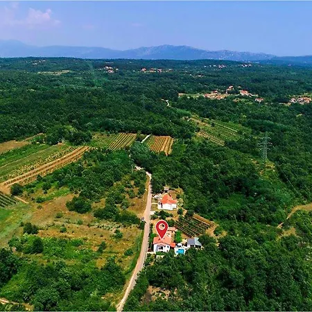 3 Bedroom Beautiful In Labin (Istria)