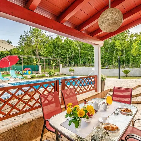 3 Bedroom Beautiful In Labin (Istria)